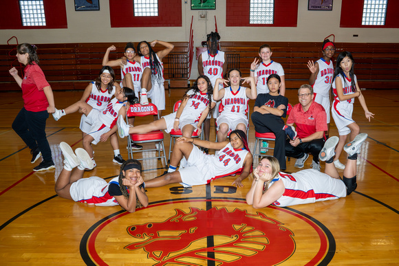 FSDB-Girls-MS-Basketball-Team-2023-24-2