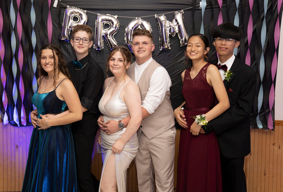 DHS_Prom_202243